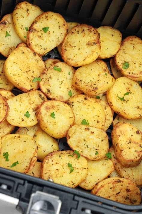 Air Fryer Sliced Potatoes (Potato Slices In Air Fryer) Potato Rounds In Air Fryer, Baked Potato Slices In Air Fryer, Canned Sliced Potatoes In Air Fryer, Air Fryer Potato Slices Recipes, Air Fryer Melting Potatoes, Air Fried Sliced Potatoes, Round Potatoes In Air Fryer, Sliced Baked Potatoes In Air Fryer, Air Fry Sliced Potatoes