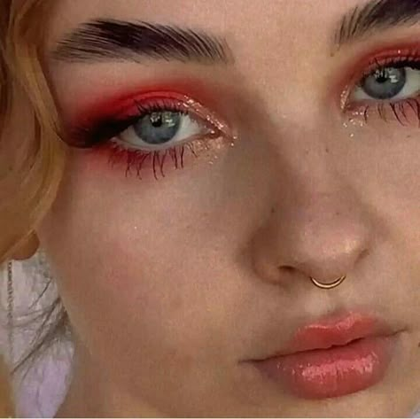 Maquillage On Fleek, Red Eye Makeup, Cute Eye Makeup, Swag Makeup, Red Makeup, Dope Makeup, Fancy Makeup, Makeup Eye Looks, Creative Eye Makeup