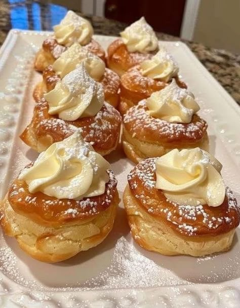 Keto Cream Puffs, Carb Free Recipes, Eating Keto, Keto Easy, Free Keto Meal Plan, Keto Cream, Low Carb Easy, Keto Sweets, Keto Friendly Desserts