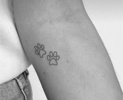 Cat And Dog Paw Tattoo, Fine Line Dog Paw Tattoo, Fine Line Dog Paw Print Tattoo, Fine Line Dog Tattoo Ideas, Simple Paw Print Tattoo, Dog Tattoo Fine Line, Fine Line Paw Print Tattoo, Dog Footprint Tattoo, Vet Tattoo