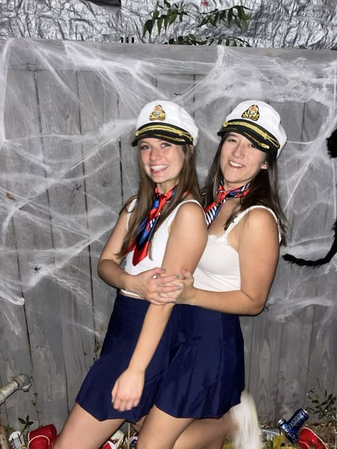 High School Halloween Costumes, College Halloween Parties, Sailor Halloween Costumes, Sailor Halloween, School Halloween Costumes, Captain Costume, Pilot Costume, Carnaval Costume, Classy Halloween Costumes