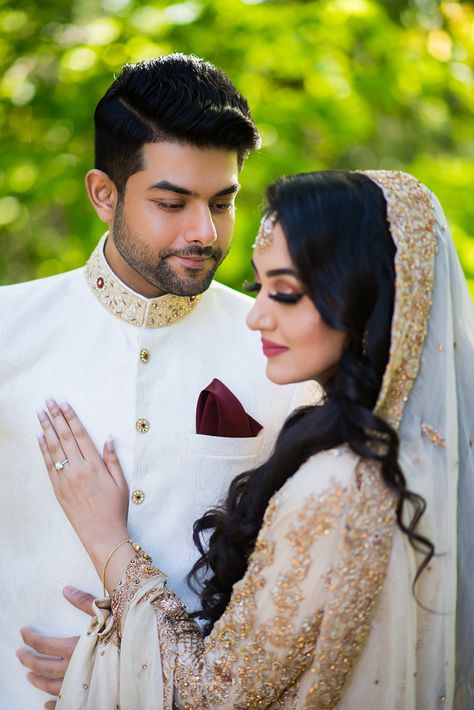 Zahra   Umair // Canadian Wedding Photography by One Kings Studio Cupal Photo Shoot Wedding, Muslim Wedding Couple Poses, Muslim Engagement Photos, Baraat Photography, Wedding Dp, Muslim Wedding Couple, Muslim Engagement, Nikkah Wedding, Muslim Wedding Photos