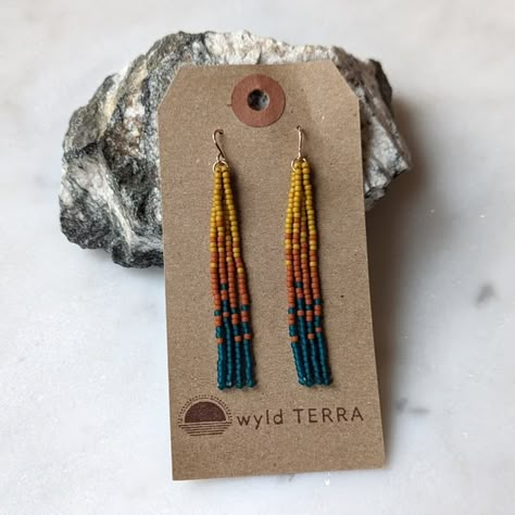 Tassel Beaded Earrings, Cord Earrings, Bead Bracelet Patterns, Seed Bead Bracelet Patterns, Fringe Earring, Seed Bead Jewelry Patterns, Beaded Earrings Tutorials, Beaded Fringe Earrings, Exploring Nature