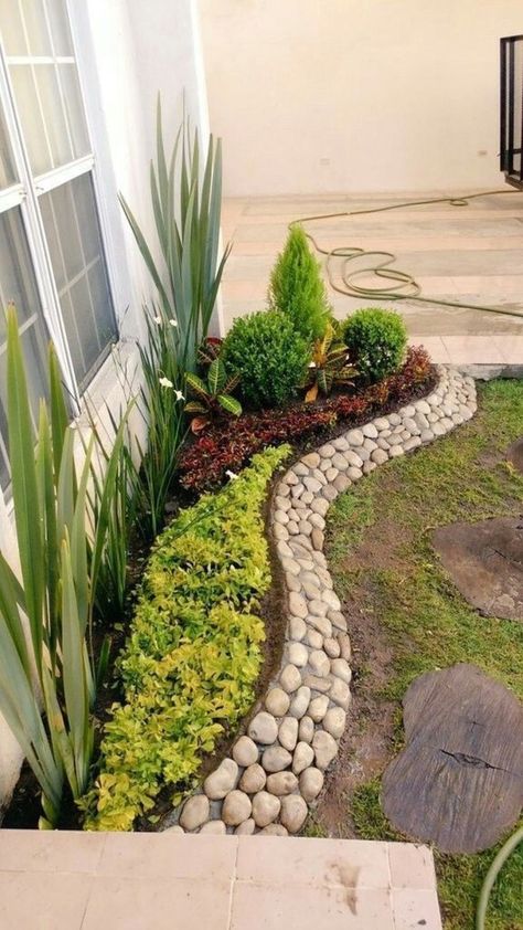 Marvelous Garden Border Ideas To Dress Up Your Landscape Edging 40 Cheap Landscaping Ideas, نباتات منزلية, Landscaping Flowers, Gravel Garden, Easy Landscaping, Landscape Edging, Rock Garden Landscaping, Landscape Designs, Wreaths Diy