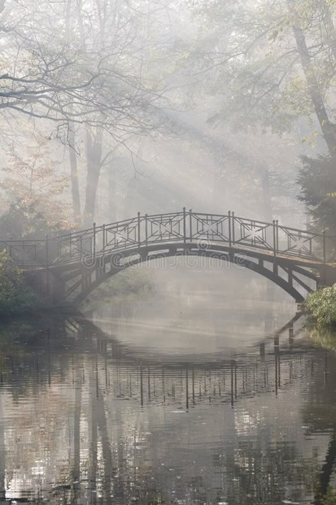 Bridge Reference Drawing, Beautiful Bridges Photography, Bridge Scenery Drawing, Old Bridge Drawing, River Bridge Aesthetic, Bridge Reference, Fantasy Bridge, References Landscape, Bridge Sketch