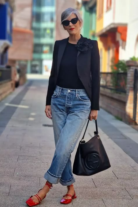 Mode Over 50, Stylish Outfits For Women Over 50, 60 Fashion, Looks Street Style, Casual Chic Outfit, Casual Work Outfits, 가을 패션, Fashion Over 50, Business Casual Outfits