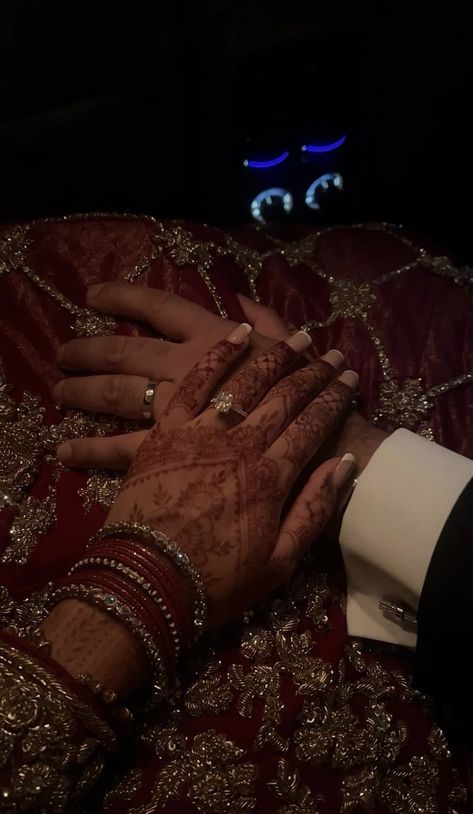 Hindu Marriage Aesthetic, Desi Wedding Aesthetic Bride And Groom, Indian Married Couple Aesthetic, Nikkah Vision Board, Marriage Vision Board Indian, Indian Engagement Aesthetic, Engagement Aesthetic Indian, Wedding Desi Aesthetic, Mandir Couple Aesthetic