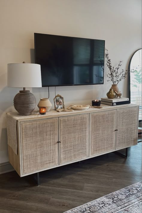 Tv Console Decor, Tv Stand Decor Living Room, Tv Mounted, Nordic Restaurant, Tea Cabinet, Tv Stand Decor, Rattan Storage, Living Room Console, Modern Japanese