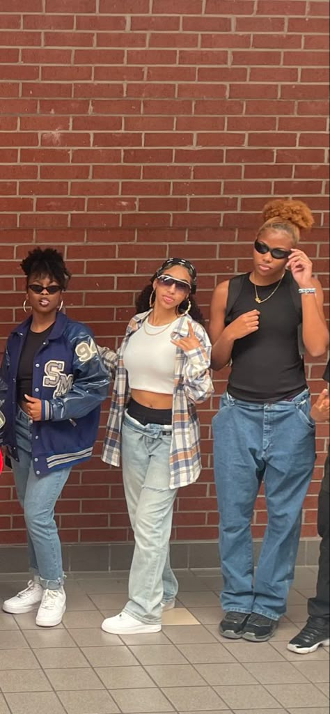 Salt And Pepper Outfits 90s, Hip Hop Day Spirit Week, 2000s Fashion Outfits Spirit Week, Throwback Outfits 90s Black Women, 90s Cookout Outfit, 90s Themed Outfits Black Women, 2000 Throwback Outfit, Tupac Outfits 90s Women, 2000 Theme Outfits