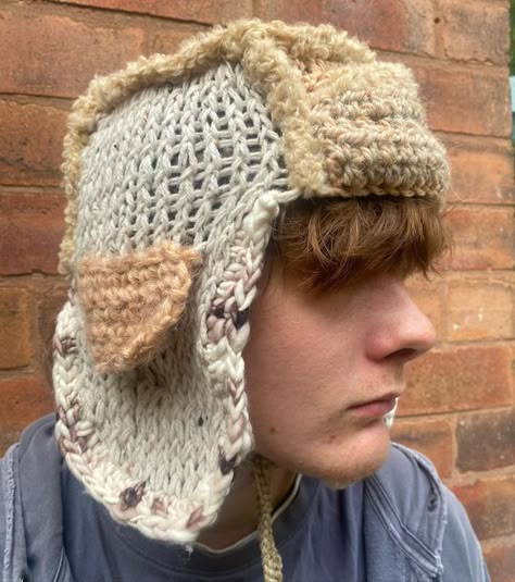 Knit Trapper Hat, Student Fashion Outfits, Crochet Russian Hat, Crochet Hat Design, Mohair Crochet Hat, Crochet Fur Hat, Crochet Ushanka, Crochet Trapper Hat, Trapper Hat Crochet