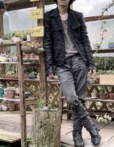 Modern Grunge Outfits Men, Cyberwear Men, Witchy Male Fashion, Mens Alternative Fashion Casual, Mens Punk Style, Grunge Dude Outfits, Alternative Masculine Fashion, Mens 2010s Fashion, Tactical Fashion Mens