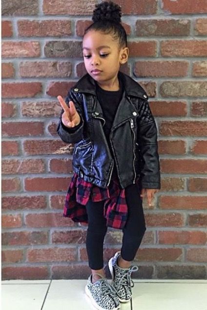 Kids Rock N Roll Outfit, Rockstar Costume Kids, Kids Rockstar Costume, Rock Girl Outfit, Alternative Baby Clothes, Rockstar Costume, Rock Costume, Fashion Show Themes, Rock Star Outfit