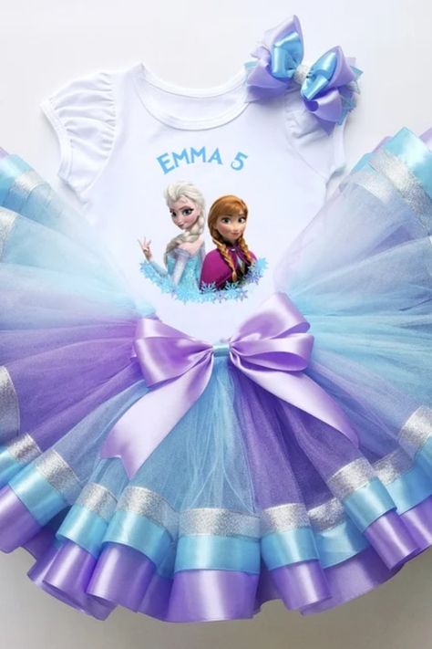 Every girl's the greatest wish is to look amazing! An adorable personalized outfit with a favorite character is always a good idea! Whenever it is a thematic party, birthday or even pleasure trip with family- be sure you sweetheart will always look awesome! Frozen Birthday Outfit Ideas, Frozen 5th Birthday Party, Frozen Birthday Dress, Frozen Birthday Outfit, Elsa Outfit, Frozen Tutu, Elsa Party, Frozen Outfits, Frozen 3