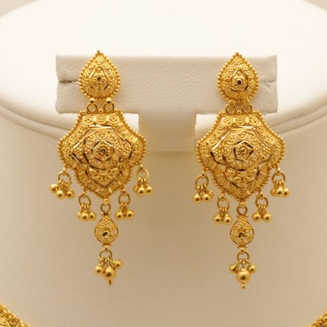 Gold Earrings Designs 10 Gram, Ear Rings Handmade, Turkish Design Gold Jewellery, Gold Earing Design New, Gold Zumaka, Jimikki Earrings, Gold Earrings Designs New Model, Gold Earrings Designs For Wedding, Gold Ear Ring