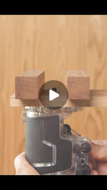 Router Jigs Woodworking, Router Ideas, Router Jigs, Woodworking Tricks, Diy Router, Router Jig, Woodworking Jig, Carpentry Diy, Beginner Woodworking Projects