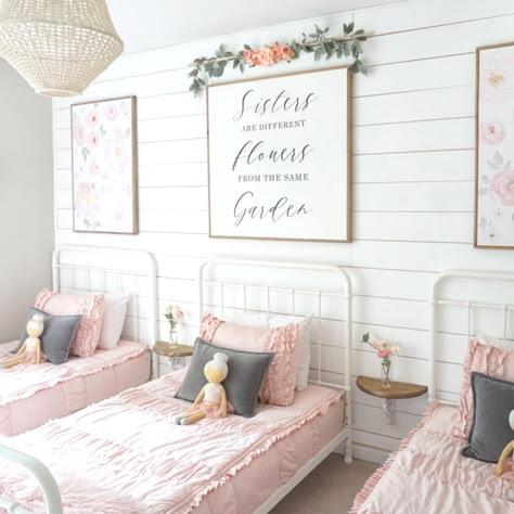 Darling shared girls bedroom in blush pink, grey, white, gold with floral decor. "Sisters are different flowers from the same garden" by Ellison Made Sisters Are Different Flowers, Sister Bedroom, Simple Bedroom Ideas, Orange Bedroom Ideas, Mirrored Bedroom, Shared Girls Room, Sister Room, Bedroom Paint Ideas, Shared Girls Bedroom