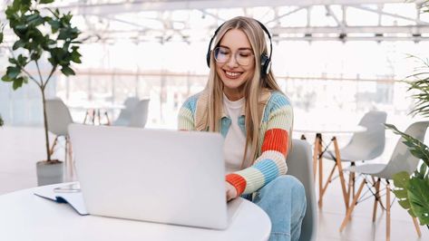 How to Use Music as a Powerful Tool to Help You Focus https://www.inc.com/minda-zetlin/how-to-use-music-as-a-powerful-tool-to-help-you-focus-according-to-a-harvard-neuroscientist.html?utm_medium=social&utm_source=facebook&utm_campaign=freeform&fbclid=iwar1tjnaikzlwuc034yuq0inpikjvevnffgwq8oifsjlybeavmjlbvsd_dsw #incmagazine #shieldbar Love Test, Behind The Screen, New Employee, Training And Development, Writing Words, Gen Z, Latest Books, Work Life Balance, Driving Test