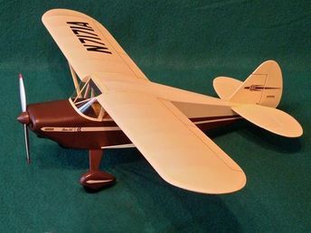 Balsa Wood Models, Rc Plane Plans, Wood Airplane, Paper Airplane Models, Avion Rc, Wooden Airplane, Wooden Plane, Making Wooden Toys, Wood Toys Plans