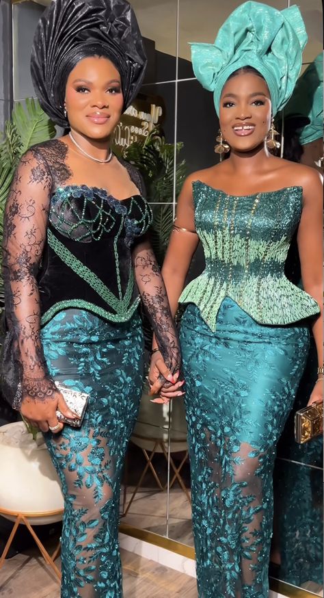 Owanbe Styles For Lace Corset 2023, Asoebi Lace Styles Classy 2024 Corset, Igbo Clothing, Aso Ebi Lace Style 2024, Skirt And Blouse Lace Nigeria Latest, Trendy Lace Asoebi Styles, Aso Ebi Skirt And Blouse, Asoebi Styles Lace Classy, Corset Asoebi