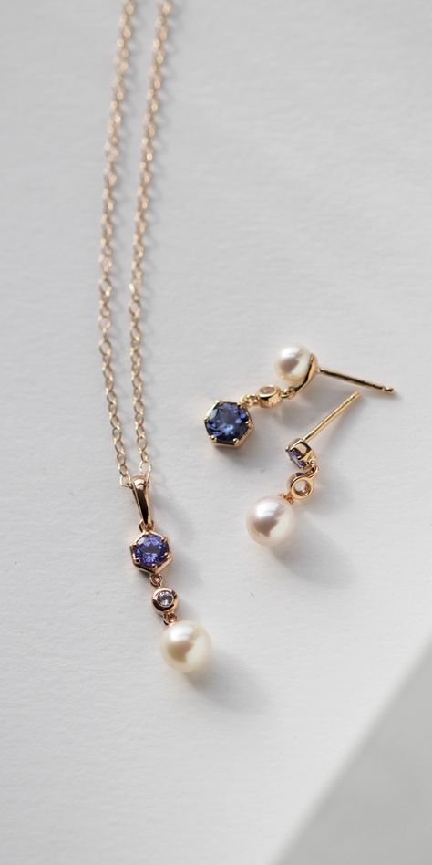 Gold plated 925 sterling silver modern pearl and Tanazantine pendant and mismatched drop earrings Modern Pearl Jewelry Design, Modern Pearl Jewelry Necklace, Modern Pearl Jewelry, Fancy Jewelry Necklace, Tanzanite Jewelry, Jewelry Accessories Ideas, Earrings Pendant, Pearl Collection, Jewelry Lookbook