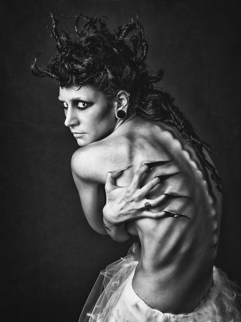 Portrait Tutorial, Dark Beauty Magazine, Avant Garde Hair, Dark Beauty Photography, Dark Portrait, Dark Art Photography, Avant Garde Art, The Boogeyman, Dark And Twisted