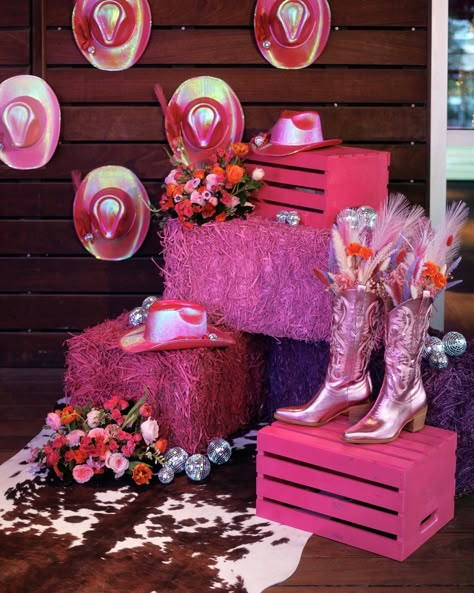 Making natural hay bales pink is not for the faint of heart 😝 Multiple coats, lots of loose straw, but a VERY satisfying result for custom event decor 🐄🤠🤟🏼 Cowgirl Party Ideas Decorations, Rodeo Table Decorations, Pink Cowboy Theme Party, Pink Western Party Decorations, Cowboy Party Decorations Western Decor, Western Barbie Party, Let’s Go Girls Party, Pink Cowboy Birthday Party, Pink Cowgirl Party Ideas