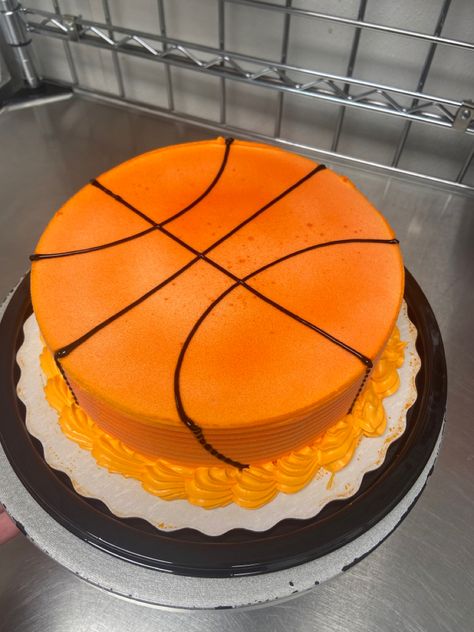 Basketball Sheet Cake, Basketball Cake Ideas, Basketball Theme Cake, Go Kart Party, Basketball Cakes, Basketball Birthday Cake, Bday Cookies, Jake Cake, Basketball Cake