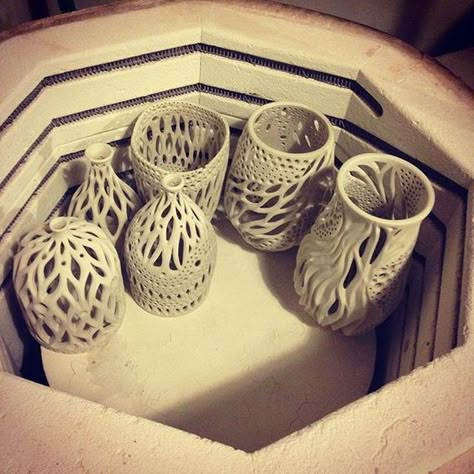 Clay Lanterns, Ceramic Lanterns, Ceramic Pineapple, Ceramic Lantern, Pottery Kiln, Advanced Ceramics, Slab Pottery, Ceramic Techniques, Ceramic Inspiration