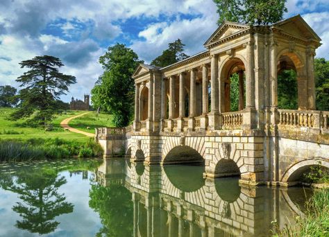 The Palladian Bridge at Stowe House in Buckinghamshire. Stowe House, English Garden Style, Garden Improvement, Hatfield House, Harewood House, Chatsworth House, English Country House, Stately Home, House Built