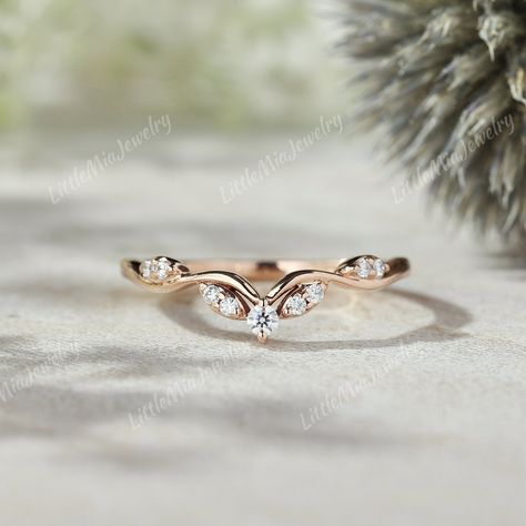 Vintage Curved Moissanite Wedding Band Art Deco Gold Wedding Band Stacking Rings For Women Personalized Gifts Delicate Diamond Wedding Band ◆RING DETAILS: ❃Wedding Band: Centre Stone: Stone: Round  Cut: Moissanite Weight: About 0.09ct ❃Band Width: 1.3mm ◆All ring sizes are available, If you can't find your ring size in the list, please feel free to contact me. ◆Metal Options. Available in Sterling silver and 10k/14k/18k yellow gold, white gold, and rose gold.  ◆Other metals and stones are also a Delicate Wedding Band, Beautiful Wedding Bands, Stacked Wedding Bands, Art Deco Gold, Cute Engagement Rings, Future Engagement Rings, Moissanite Wedding Band, Band Art, Vintage Wedding Band