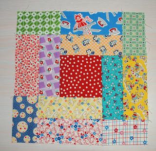 I love this for using up all the scraps!!! bitty bits & pieces: A Little Change! 2.5” Scrappy Quilts, Square In A Square Quilt Block, Scrap Basket, Reproduction Fabrics, Feedsack Quilt, Quilt Book, Scrap Quilt Patterns, Quilting Blocks, Log Cabin Quilts