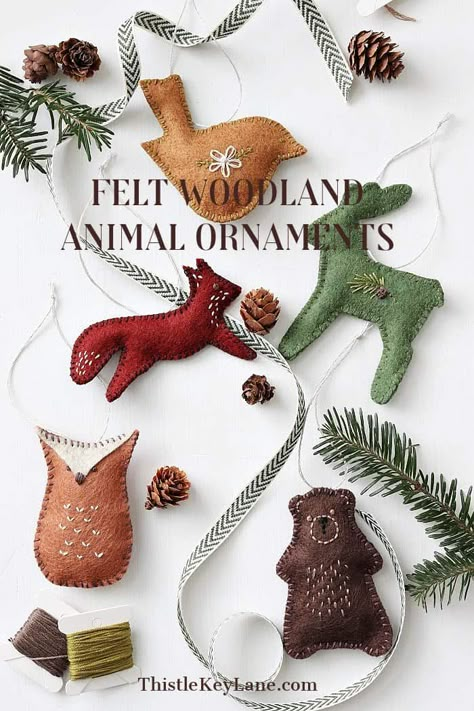 Felt Mushroom Garland Diy, Felt Christmas Embroidery, Holiday Ornament Crafts For Kids, Christmas Crafts As Gifts, Felt Deer Pattern Free, Felted Decorations, Sewing Ornaments Christmas, Fox Ornament Pattern, Christmas Embroidery Decorations