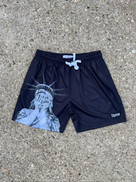 Shorts Design Ideas Men, Mesh Shorts Design, Streetwear Fashion Shorts, Cool Shorts, Shorts Design, Mens Shorts Outfits, Drip Outfit Men, Teen Swag Outfits, Oversized Blanket