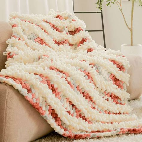 2 Color Chunky Knit Blanket, Extra Thick Crochet Blanket, Bernat Blanket Big Yarn Patterns Crochet, Chunky Yarn Blankets, Chunky Knit Blanket Designs, Bernat Blanket Yarn Crochet Patterns, Western Crochet Blanket, Jumbo Yarn Blanket, Chunky Knit Blanket Pattern Color Combos