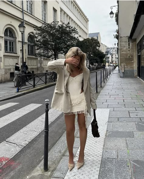 Neutral Outfit Aesthetic, Fashion Inspo Spring, Paris Ootd, Fits Summer, Chique Outfit, Custom Outfits, City Outfit, Looks Summer, Fashion Minimal