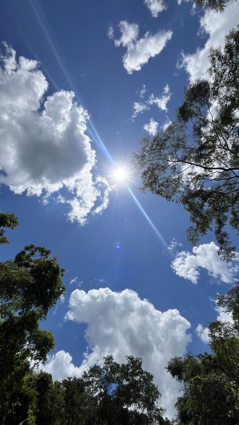 Aesthetic Weather Pictures, Sky Pictures For Instagram, Nature Dps, Sky Background For Editing, Sky Asthetics Photos, Sky Instagram Stories, Sky Aesthetic Instagram Story, Sky Quotes Clouds, Nubes Aesthetic