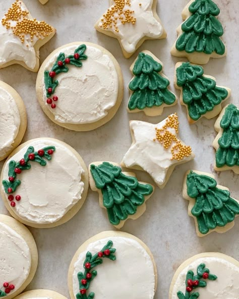 Christmas Sugar Cookies with Buttercream Frosting - That Bread Lady Christmas Cookies Decorated Buttercream, Sugar Cookies With Buttercream Frosting, Cookies With Buttercream Frosting, Fluffy Buttercream Frosting, Buttercream Cookies, Christmas Sugar Cookies Decorated, Frosted Tree, Sugar Cookie Ideas, White Frosting