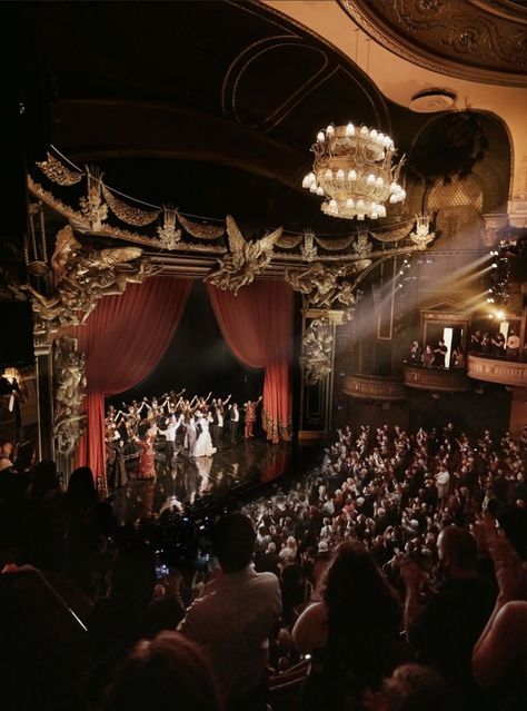 Vintage Theatre Aesthetic, Vintage Theater Aesthetic, Teatro Aesthetic, Acting On Stage, Opera Aesthetic, Theater Aesthetic, Opera Stage, Theatre Pictures, Theatre Scene