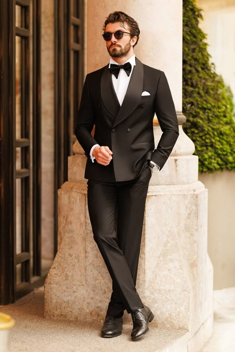 Tuxedo For Men Wedding Classy Black, Wedding Black Suits Groom, Wedding Suit Double Breasted, Tuxedo For Men Wedding Classy Indian, Men’s Tuxedo, Elegant Groom Suit, Grooms Wedding Suit, Wedding Suits Ideas, All Black Tuxedo