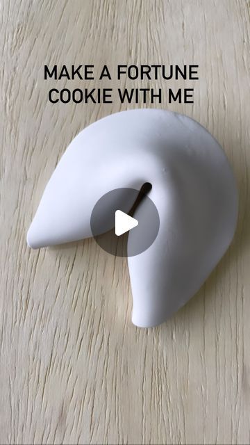 Clay Fortune Cookie Tutorials, How To Make Ceramic Fortune Cookies, Pottery Fortune Cookie, Ceramic Fortune Cookie Tutorial, Polymer Clay Fortune Cookie, Air Dry Clay Fortune Cookie, Airdried Clay Ideas, Clay Worry Stones Diy, Polymer Clay Cookies