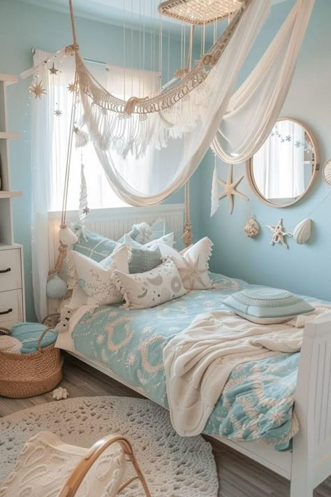 Ocean Inspired Bedroom, Ocean Room Decor, Aesthetic Bedrooms, Beach Room Decor, Balkon Decor, Ocean Room, Enchanting Forest, Dream Bedroom Inspiration, Beachy Room