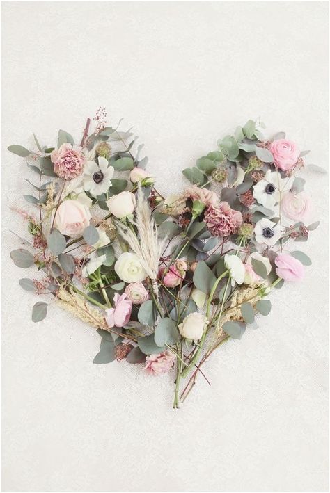 Pinterest + Instagram: @candiceocheung Deco Floral, Mystic Messenger, Arte Floral, Beautiful Blooms, Flower Heart, Flower Child, The Shape, Love Flowers, My Flower