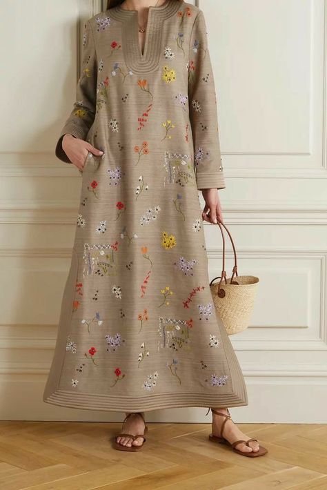 Fall Dress Trends, Long Blouse Designs, Big Dresses, Salwar Designs, Knit Tank Dress, Beautiful Pakistani Dresses, Pakistani Bridal Dresses, Trendy Fashion Tops, Silk Maxi