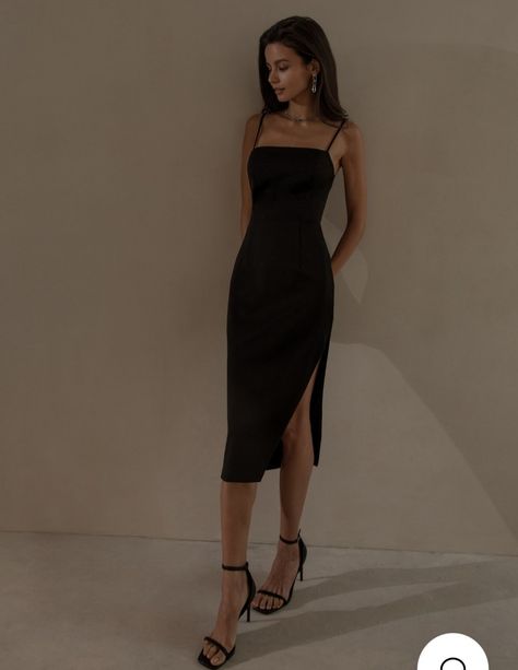 Grad Party Outfit, Body Con Dress Outfit, Black Dresses Classy, Prom Dress Inspiration, Grad Dresses, Dress Inspo, Online Fashion Store, Glam Dresses, Black Bodycon Dress