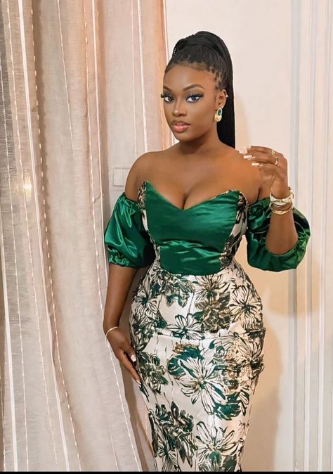 Brocade Styles For Women 2024, Brocade Dress Styles For Women, Brocade Asoebi Styles 2024, Damask Asoebi Styles, Nigerian Asoebi, Wedding Guests Outfits, Aso Ebi Lace Styles, Classy Short Dresses, Nigerian Lace Styles Dress