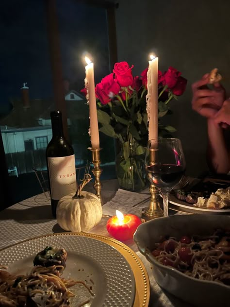 Date Night Aethestic, Dining Table Aesthetic Night, Cute Late Night Dates, Date Night Pictures Dinner Aesthetic, Date Asethic, Fancy Dates Aesthetic, Outside Dinner Date, Romantic Dinner At Home Aesthetic, Date Night Ideas At Home Aesthetic