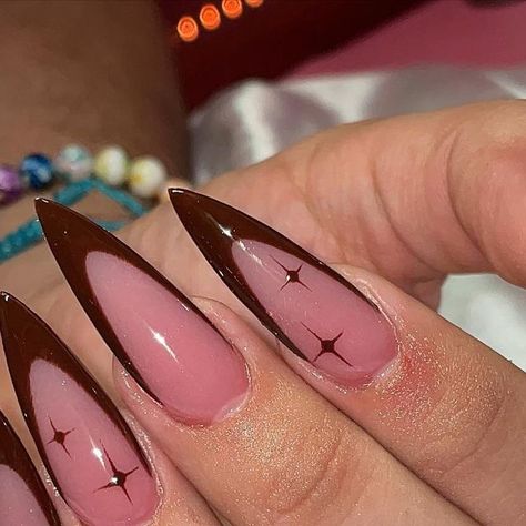 𝒶𝓁𝑜𝓃𝒹𝓇𝒶 🧿 19 on Instagram: "almondetto shape is 🔥���🔥🔥" Ballerina Acrylic Nails, Acrylic Nails Almond Shape, Black Acrylic Nails, Vintage Nails, Aesthetic Nails, Nail Room, Stiletto Nails Designs, Casual Nails, Blush Nails