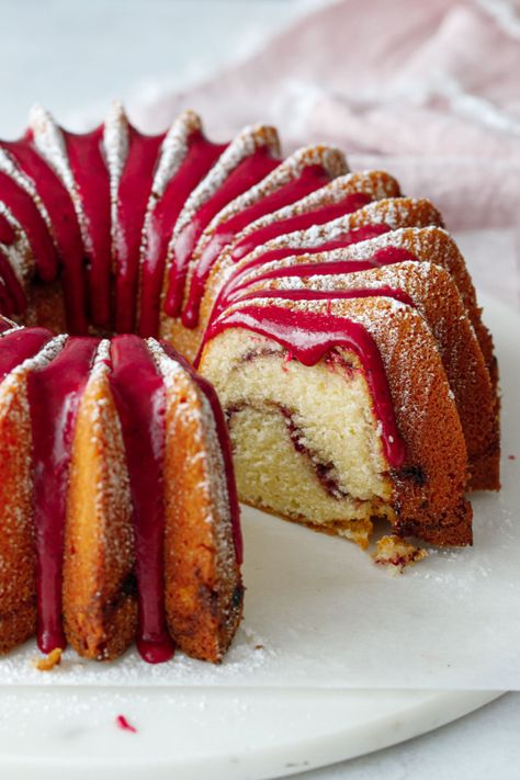 You know you want a slice of this gorgeous Strawberry Hibiscus Swirl #bundtcake #recipe! Swirl Bundt Cake, Strawberry Hibiscus, Vanilla Pound Cake, Mochi Cake, Cake Slices, Strawberry Cake Recipes, Leftover Cake, Small Food Processor, Freeze Dried Strawberries