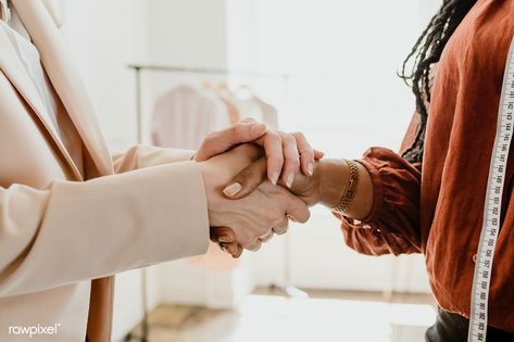 Two women shaking hands in a boutique | premium image by rawpixel.com / McKinsey Shaking Hands, Fashion Banner, Business Deals, Best Stocks, Shake Hands, Internet Business, Business People, Neutral Outfit, Fabric Store