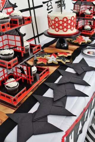 How to Throw an Epic Ninja Birthday Party - Crowning Details Karate Theme Birthday Party, Karate Birthday Party Ideas, Ninja Party Food, Anime Birthday Party Ideas, Naruto Themed Birthday Party, Ninja Birthday Decorations, Naruto Birthday Party Ideas, Ninja Party Ideas, Ninja Party Decorations